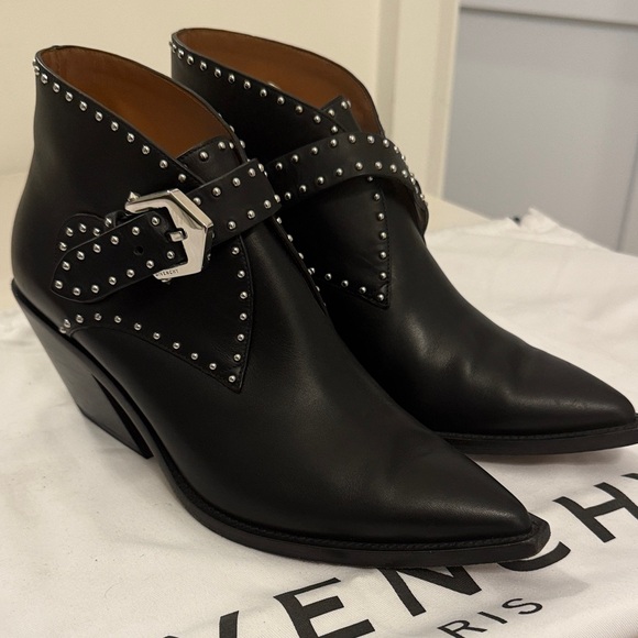 Givenchy ankle boots - Picture 1 of 5